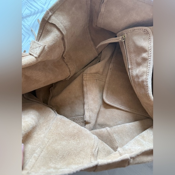 Chico’s Large Tan Suede Leather Boho Gypsy Hippie Fringe Handbag Tote Purse - Picture 6 of 8